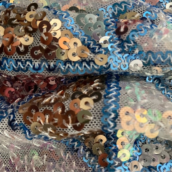 NWT! Adrienne Landau. Winter hat with sequins - Picture 2 of 3